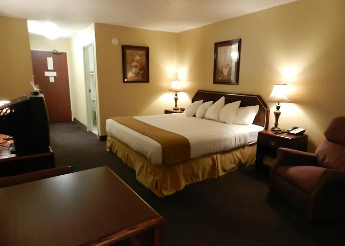 Luxury Inn & Suites Troy