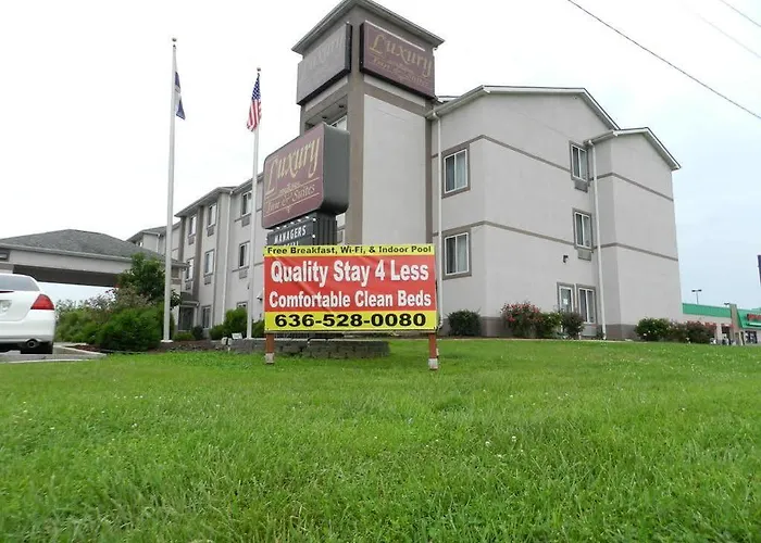 Luxury Inn & Suites Troy